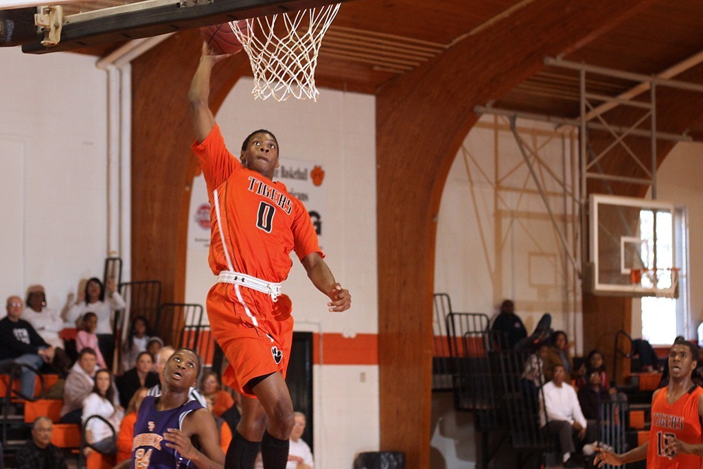 Donte Clark Dunk
