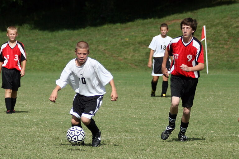 Packer Handles the Ball