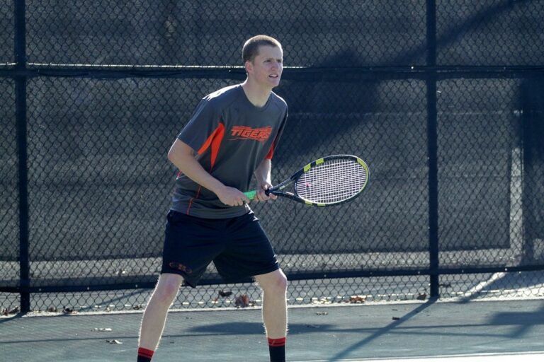 Varsity Tennis