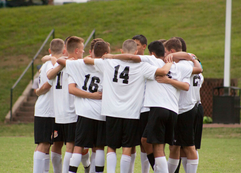 huddle