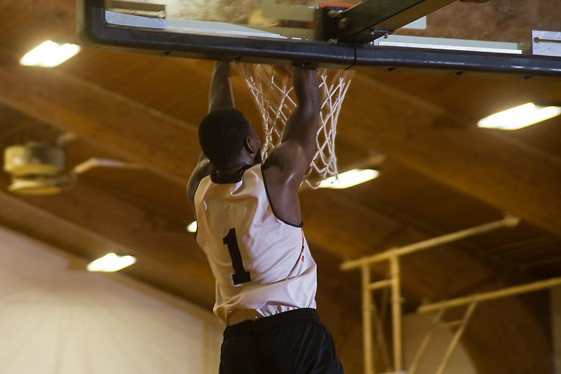 brown practice dunk