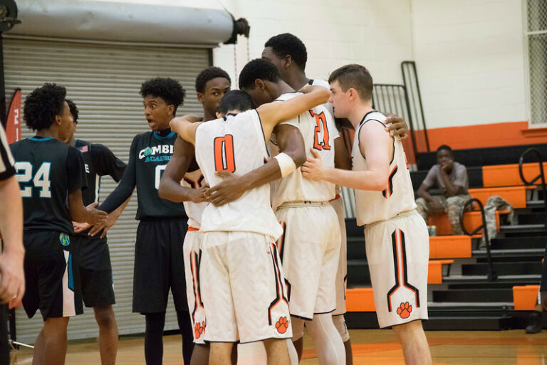 huddle
